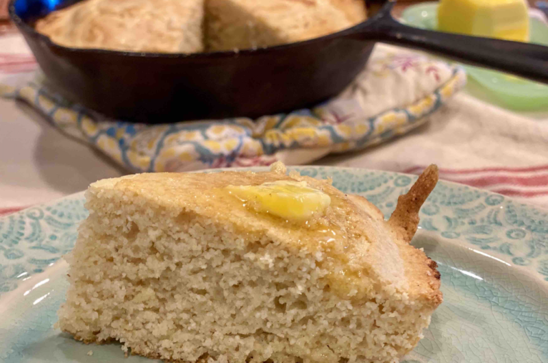 Cornbread Recipe (Southern-Style)